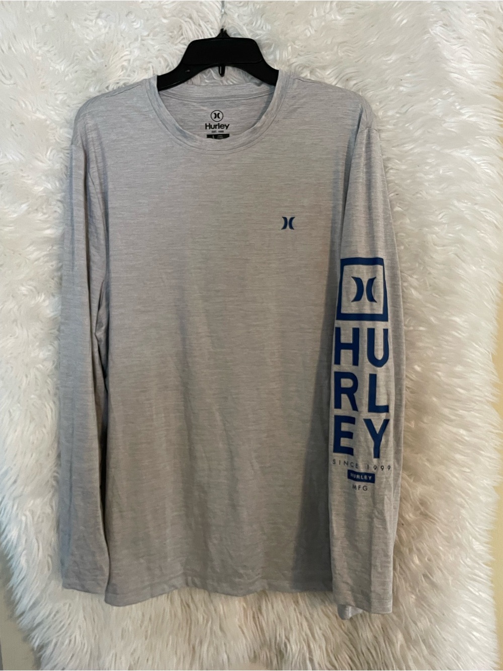 Hurley Men’s Long Sleeve Heather Gray Rash Guard Sun Shirt. Size Large